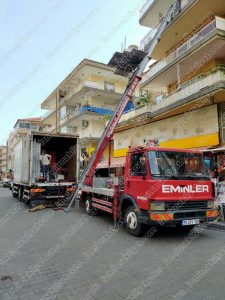 Evden Eve Nakliyat Izmir Ucuza Nakliyat Firmasi Izmir ici Ev Nakliyati Covid 19 Ev Tasima Eminler Nakliyat Hidrolik Asansorlu Ev Tasima Kolili Ev Nakliyat Fiyatlari