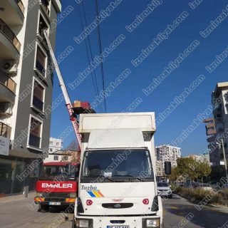 Evden Eve Nakliyat Izmir Ucuza Nakliyat Firmasi Izmir ici Ev Nakliyati Covid 19 Ev Tasima Eminler Nakliyat Hidrolik Asansorlu Ev Tasima Kolili Ev Nakliyat Fiyatlari 5