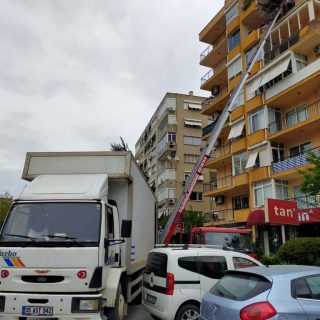 Izmir Sigortali Nakliyat firmasi Evden Eve Sigortali Nakliyat Ucuz Sigortali Ev Nakliyesi Uygun Fiyatli Ofis Nakliyesi Buca Sigortali Tasimacilik Firmalari Hidrolik Asansorlu Garantili Nakliye 4
